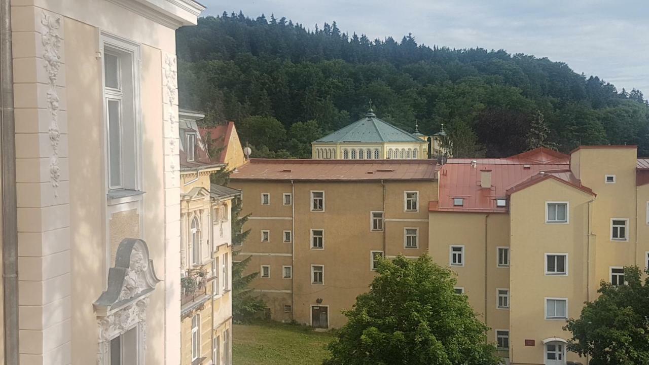 Apartman U Kolonady Mariańskie Łaźnie Zewnętrze zdjęcie